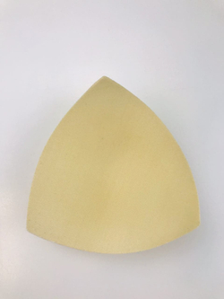 Чашечки треугольные бежевые 75 (А)