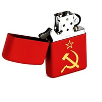 Зажигалка красная матовая Zippo Серп и Молот с покрытием Red Matte