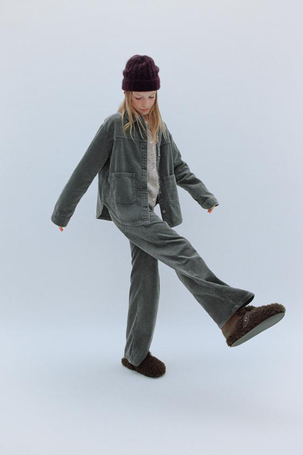 ZARA ВЕЛЬВЕТОВАЯ КУРТКА-РУБАШКА, СЕРЫЙ