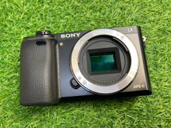 Sony A6000 kit E PZ 16-50mm OSS 2.400 кадров