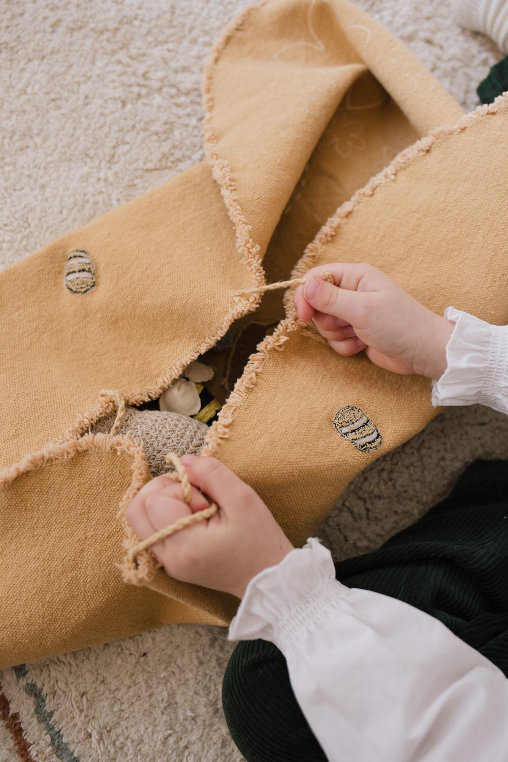 Lorena Canals Nectar to Honey Small World Green Toy