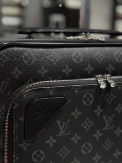 Дорожный чемодан Louis Vuitton