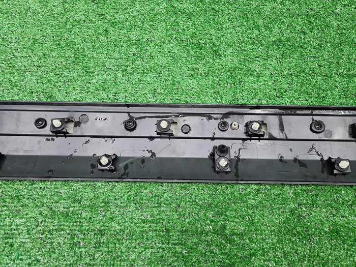 Накладка двери передняя левая Geely Atlas 1 16-22