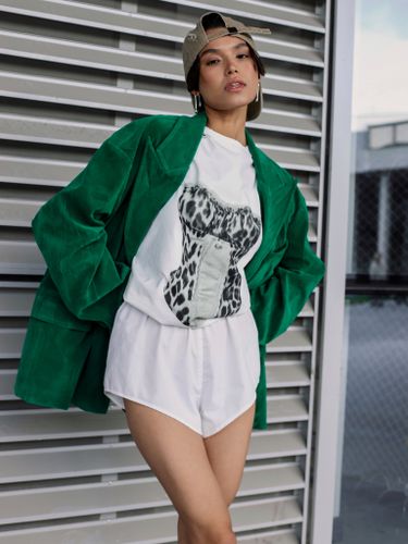 Женская футболка NOHO