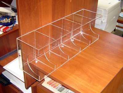 Диспенсер для снеков в банках