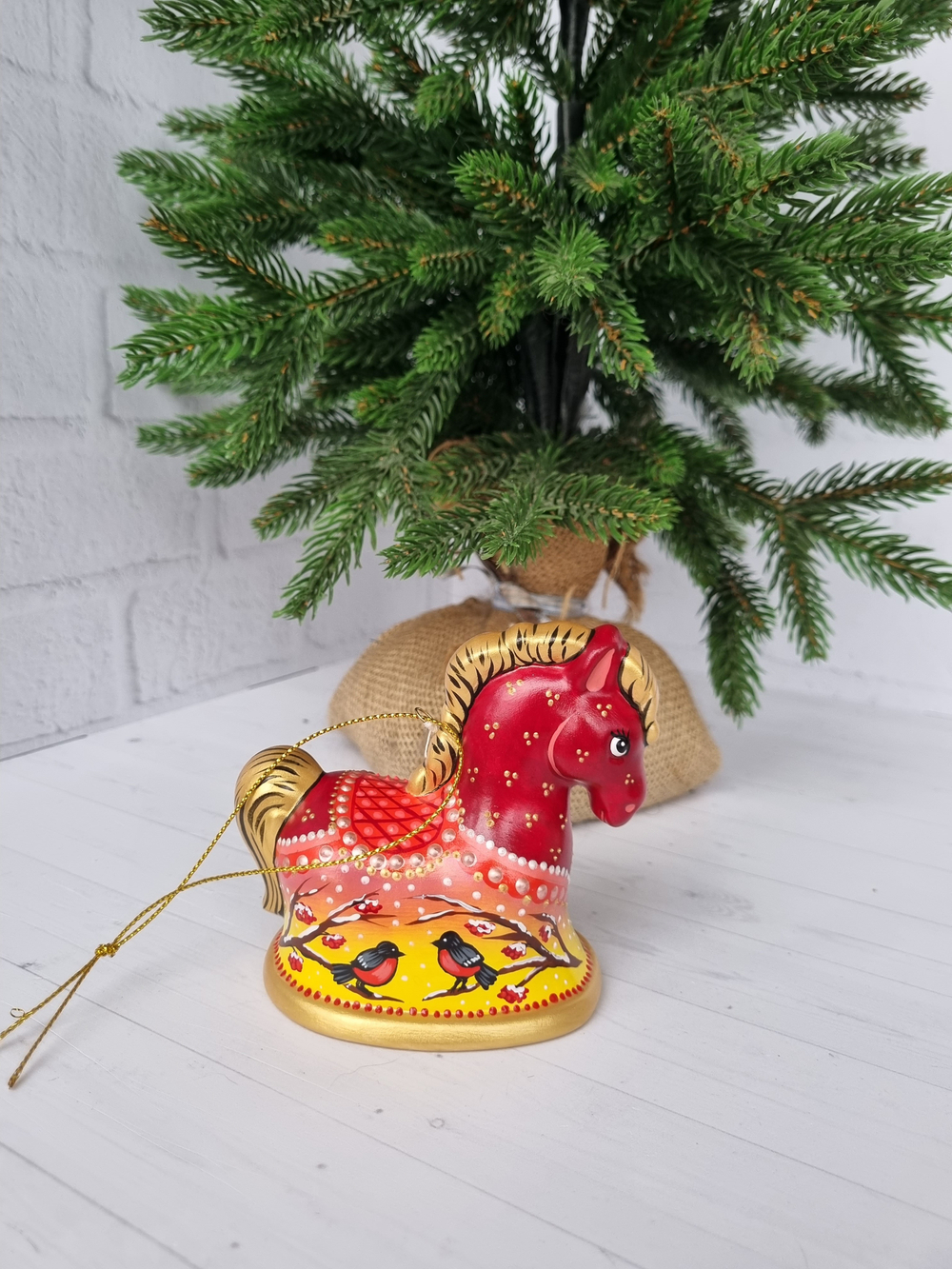 Лошадка- колокол ёлочная игрушка из фарфора