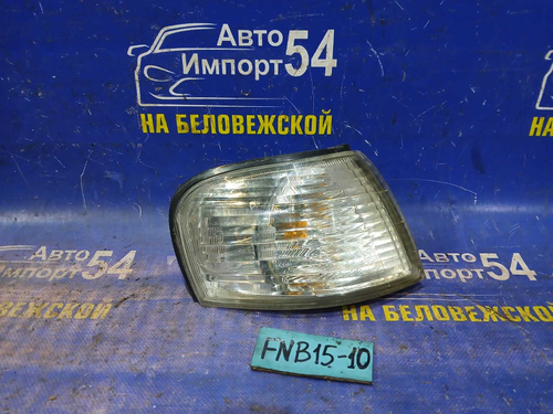 Габарит правый NISSAN SUNNY 2000