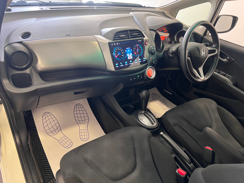 Honda Fit, 2013 год