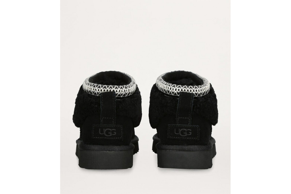 UGG Ultra Mini Lack Maxi Curly Boot Black