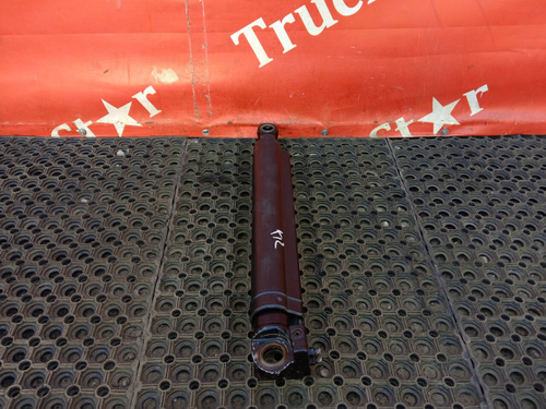 Цилиндр подъёма кабины 2018г.