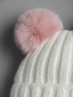 Шапка зимняя для девочки со снудом и помпонами