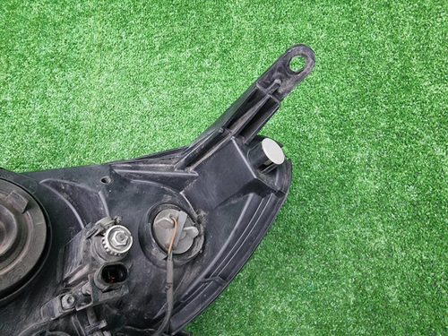 Фара правая Lada Granta (2018-н.в.) галоген