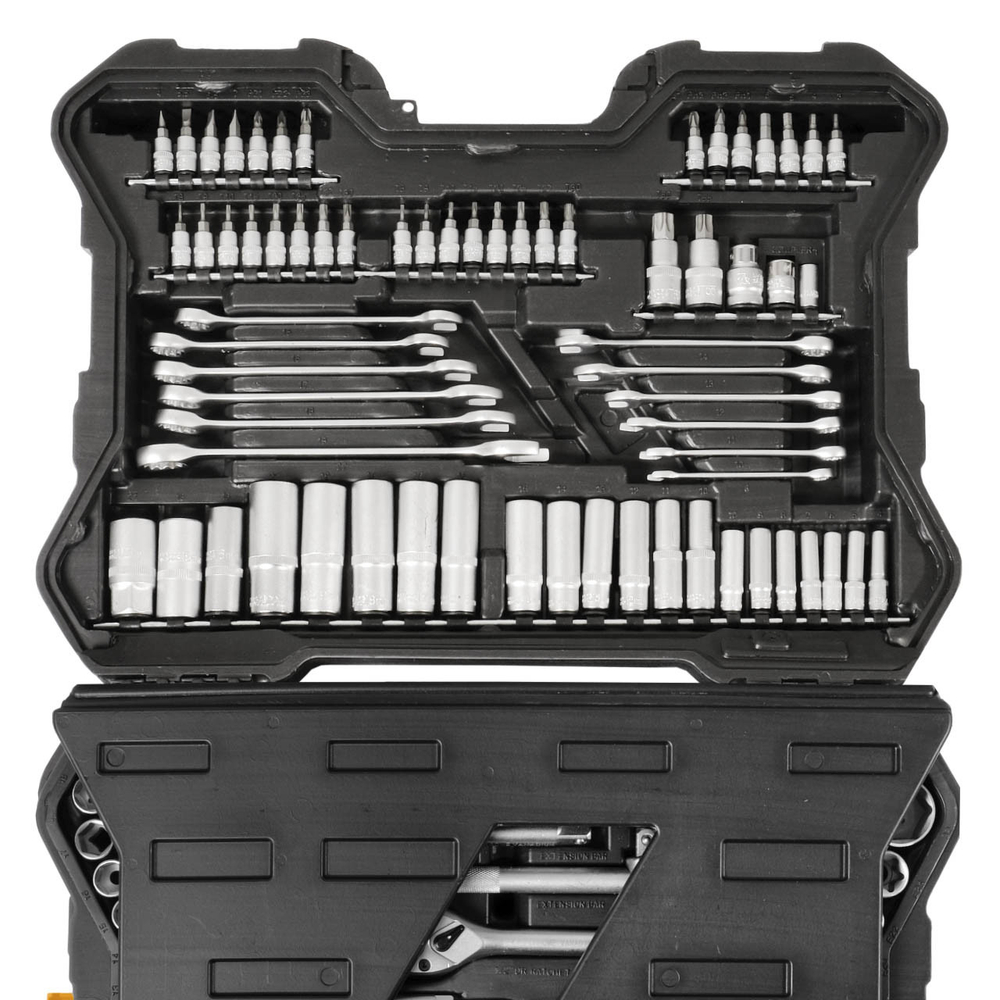 Набор ручного инструмента BORT BTK-215