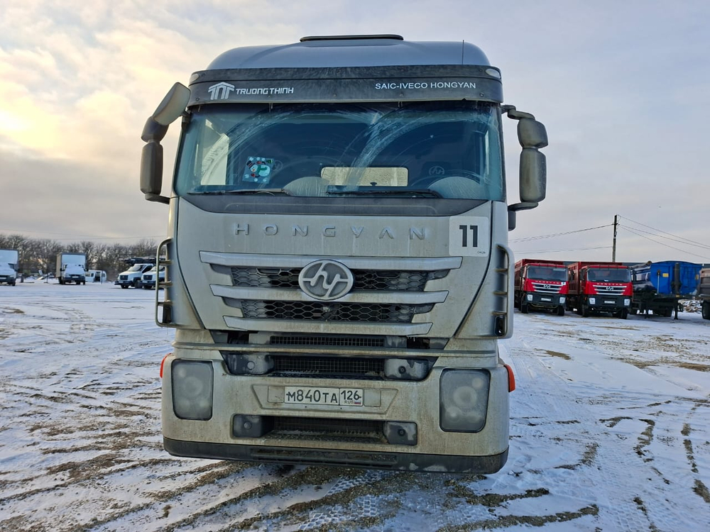 HONGYAN CQ* 6x4 Седельный тягач CQ4256HTVG334 (Дизельный, 8,7 л, 388 л.с., МТ)