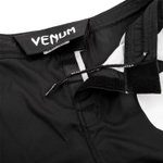 Шорты Venum Light 3.0 Fightshorts Black/White