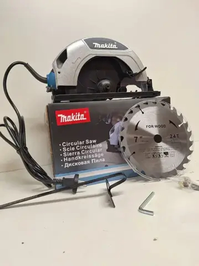Циркулярная дисковая пила Makita 1200Wt.
