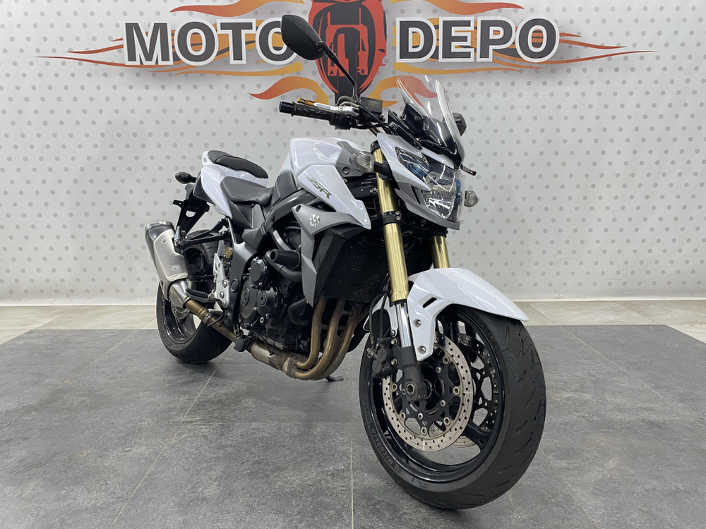 Suzuki GSR750A , 2015