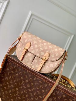 Louis Vuitton Escape