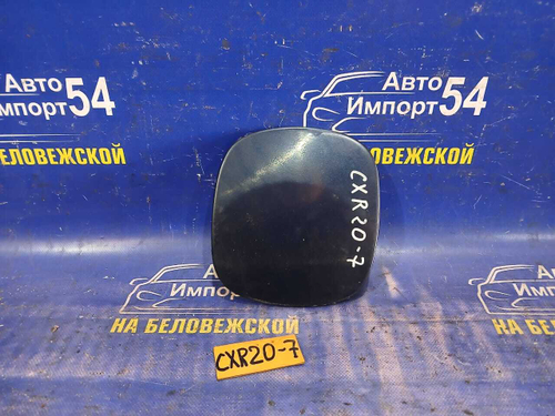 Лючок бензобака TOYOTA ESTIMA 1995