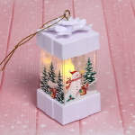 Сувенир с подсветкой «Фонарь - Сказочная лесная прогулка со Снеговиком» 5х5х11,5 см, белый