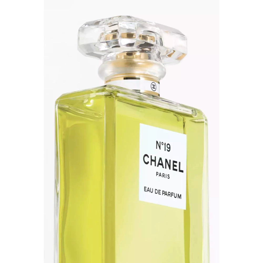 Chanel № 19 EDP