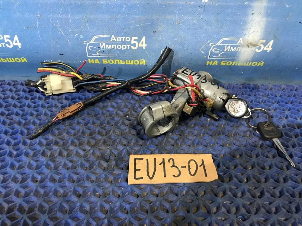 Замок зажигания NISSAN BLUEBIRD 1993
