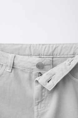 ZARA КЛАССИЧЕСКИЕ ДЖИНСОВЫЕ ШОРТЫ, СЕРЫЙ