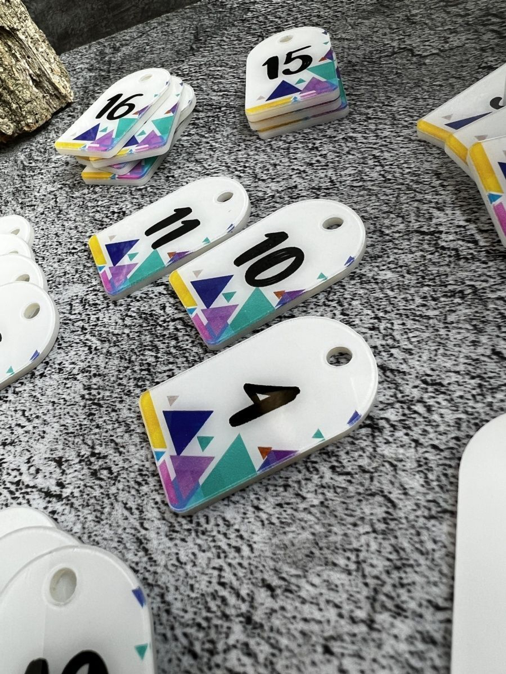 Номерки для ключей акрил 3х5 см