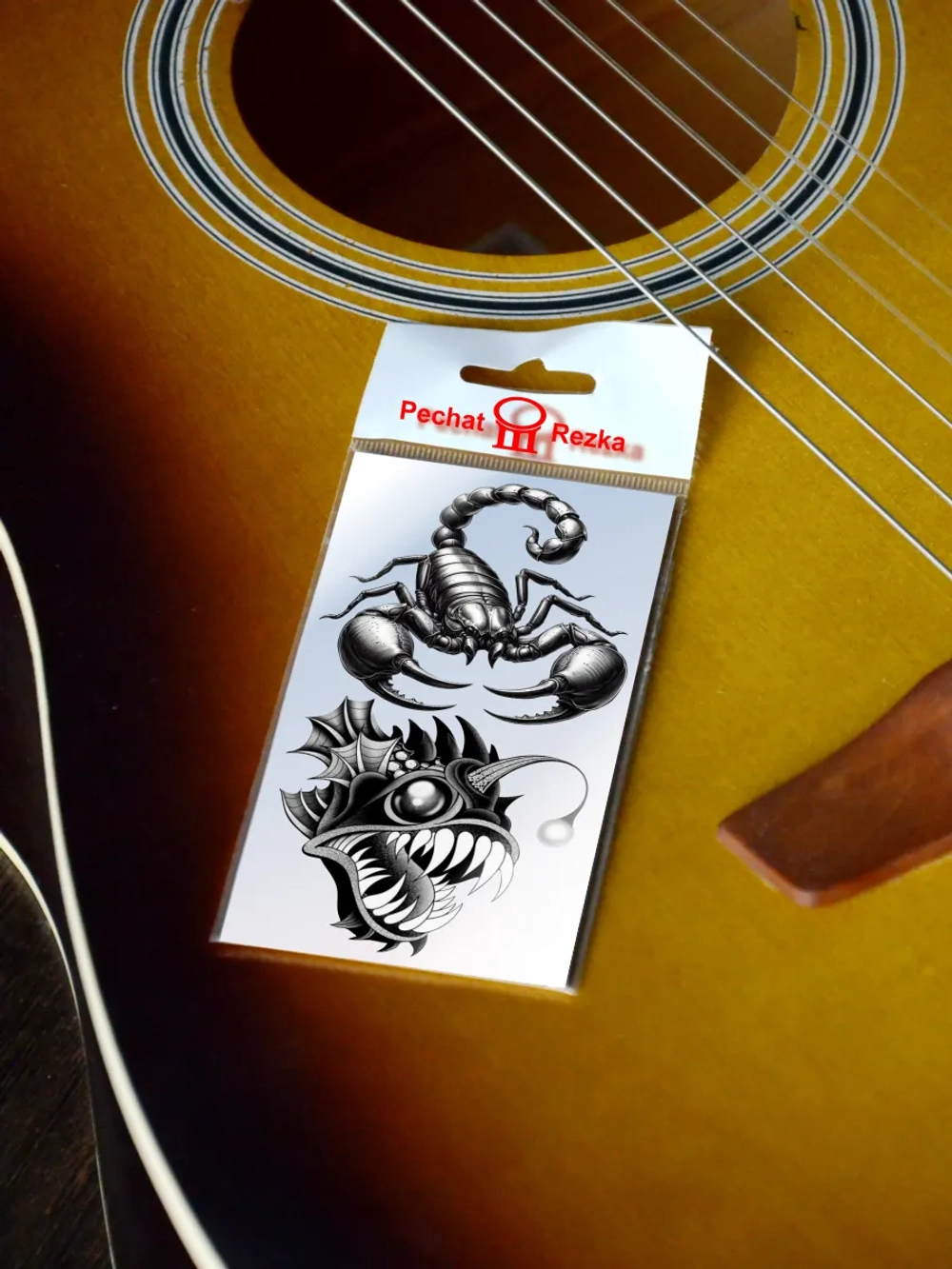 Стикеры - Черно-белые Скорпион и Пиранья