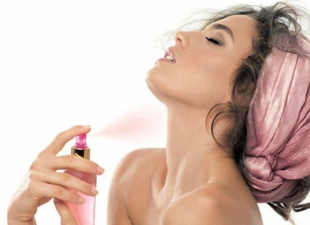 Правило нанесения дневных духов