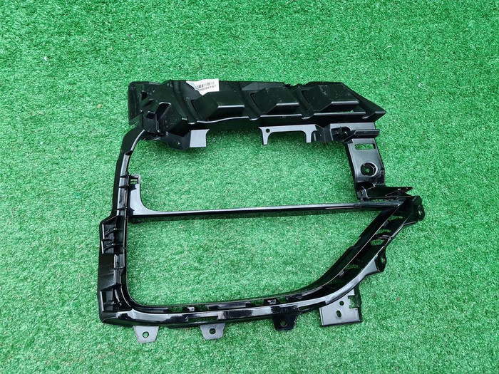 Кронштейн перед бампера Porsche Panamera 971 16-20