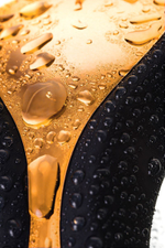 Чёрно-золотой клиторальный вибромассажер WANAME Surf (Цвет: черный с золотым)