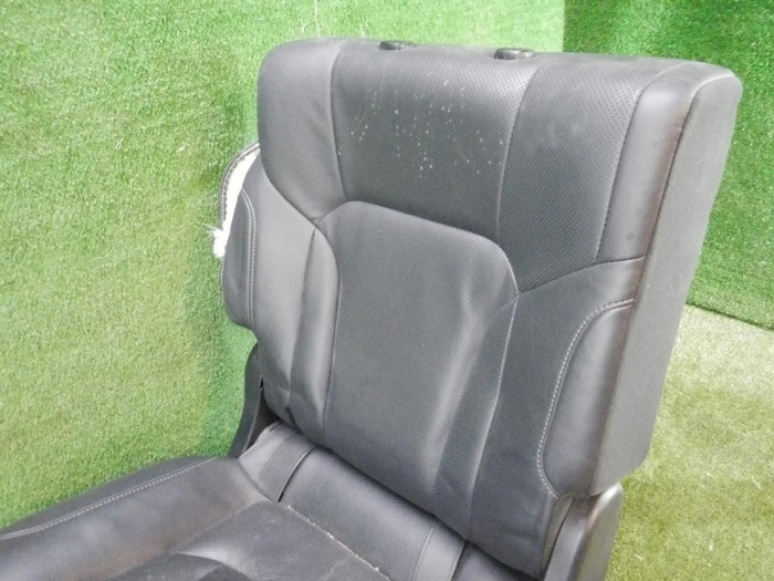 Сиденье заднее правое Lexus LX 3 (2015-2023)