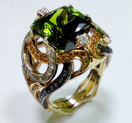 Кольцо "Эстерелла" с турмалином зеленого цвета