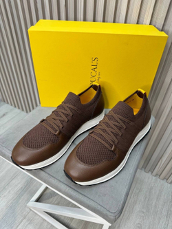 Кроссовки Doucals