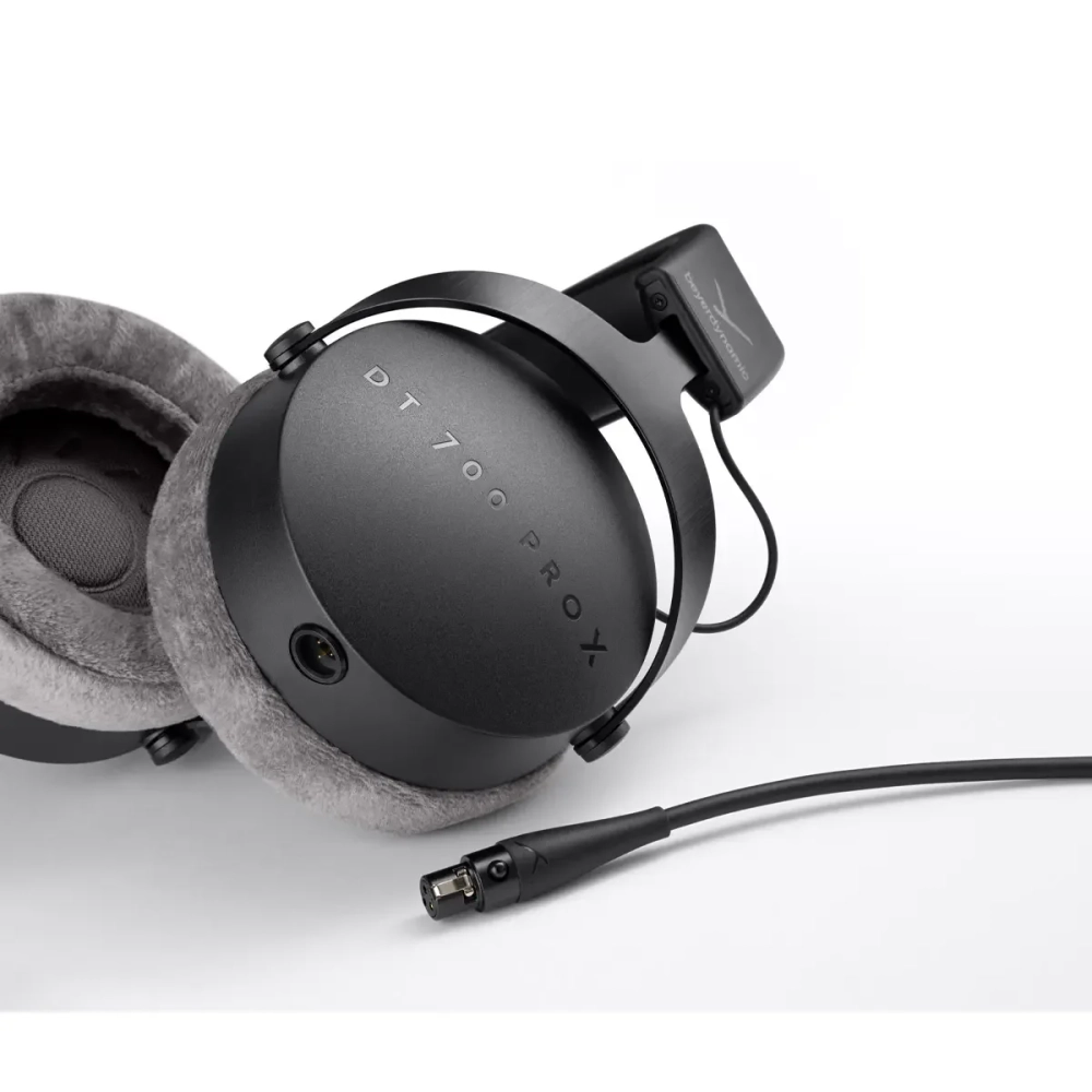 Студийные наушники Beyerdynamic DT 700 PRO X