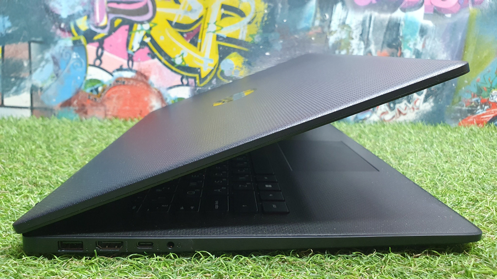 Ноутбук HP Ryzen 3 /8Gb/17-cp0125ur 5D5G5EA/Windows 10