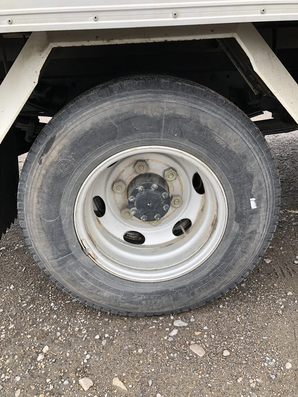 Isuzu ELF 4.5 Изотермический/рефрижератор ELF (Рефрижератор, дизельный, 2.5 л, 124 л.с. МТ)