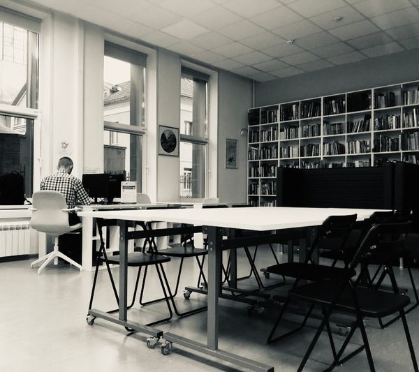 Фастфуд для мозга: как контент-мусор разрушает мышление