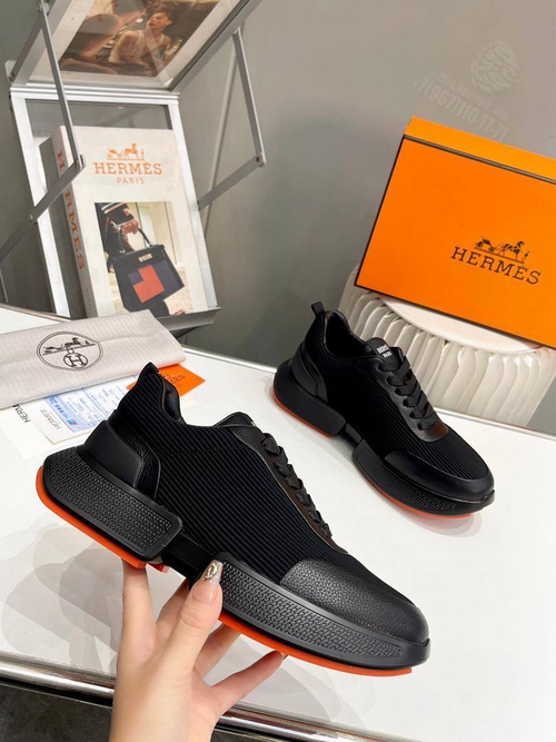 Кроссовки Hermes
