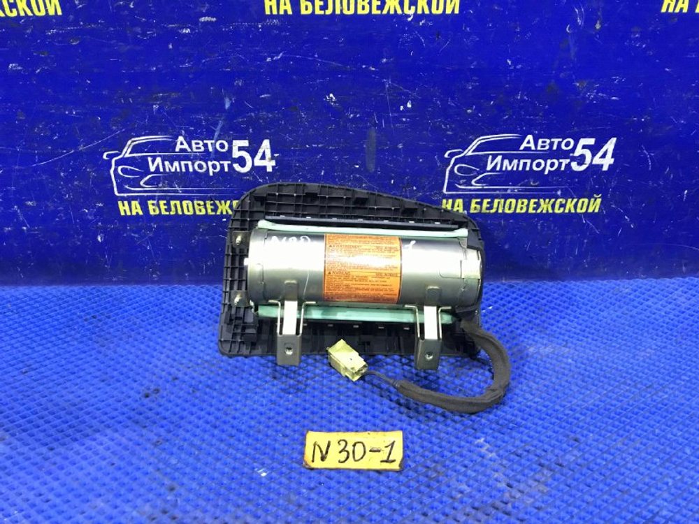 Подушка безопасности пассажирская NISSAN R’NESSA 1999