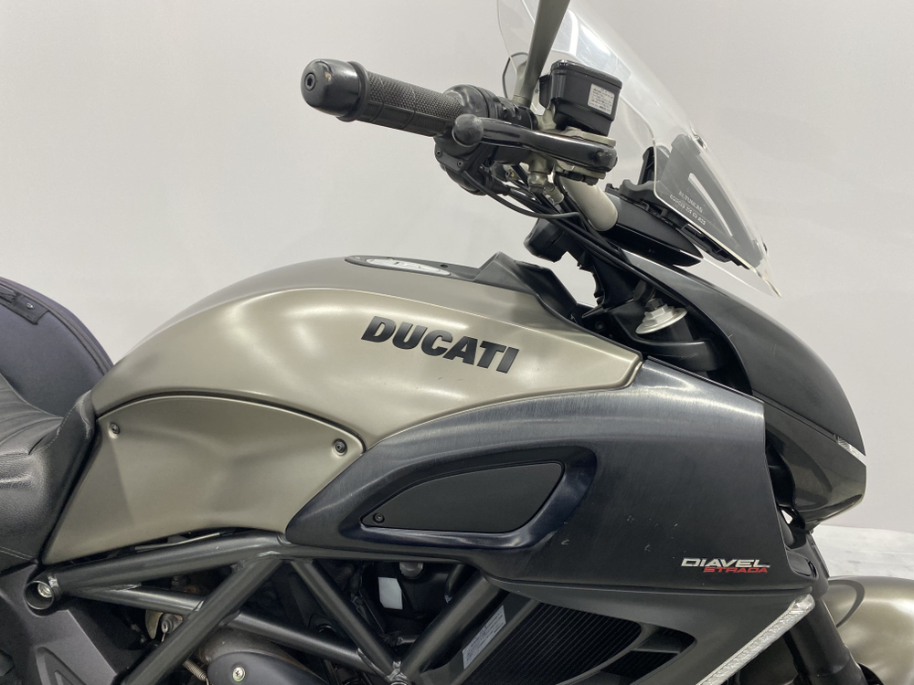 Ducati Diavel Strada , 2013