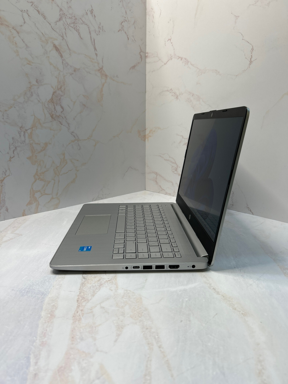 Ноутбук HP 14s-dq2006ur. Конфигурация: i3-1115G4/8GB/512GB/Intel UHD/Win 11/FHD