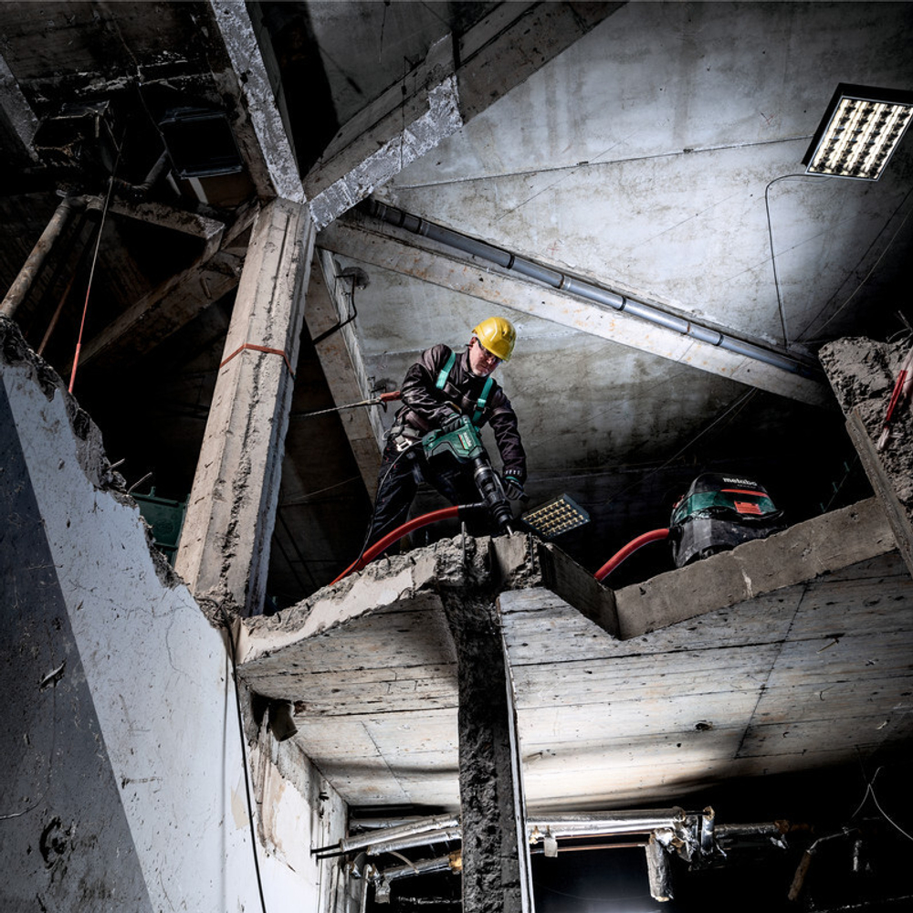 Отбойный молоток Metabo MHEV 11 BL