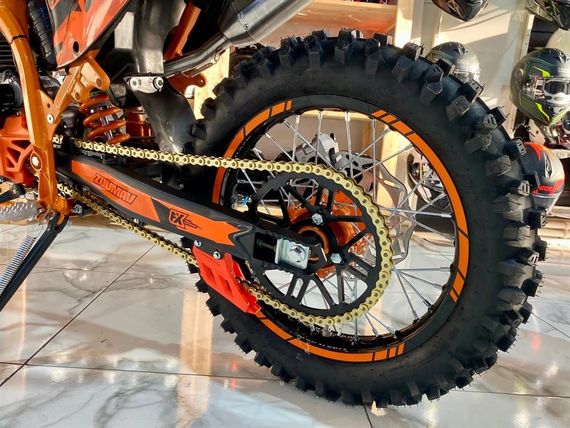 Мотоцикл кроссовый эндуро ZUUMAV FX А5