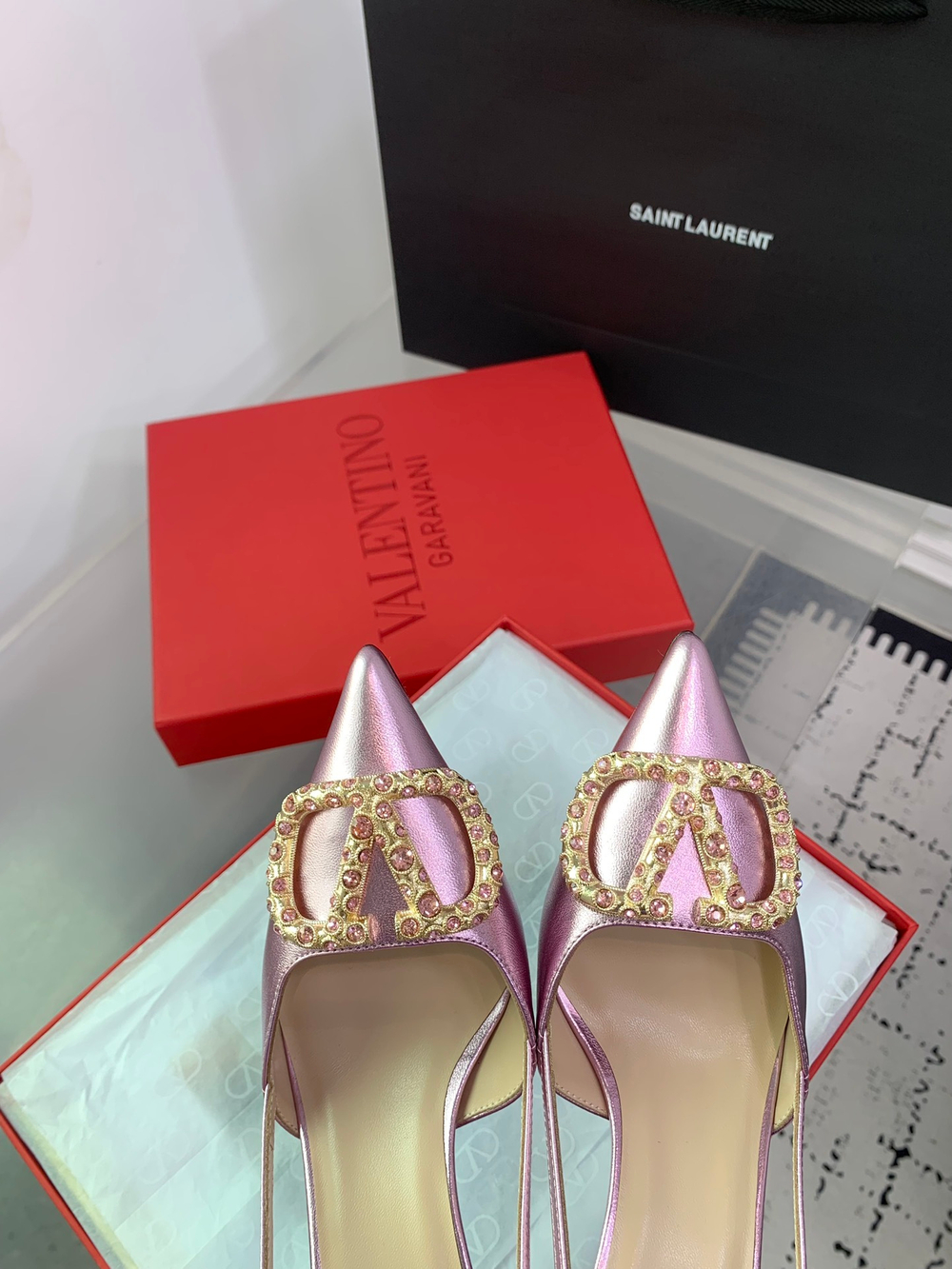 Valentino Pump (2 colors)