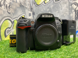 Nikon D7000 (8.300 кадров)