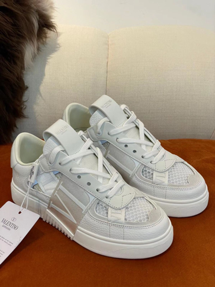 Кроссовки Valentino
