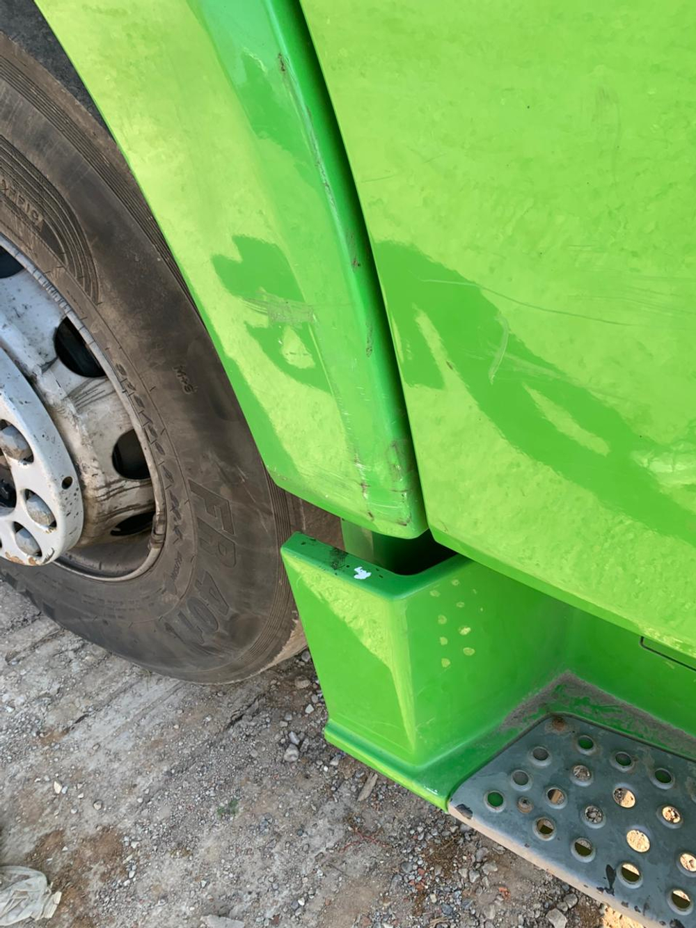 FAW JH6 6x4 Седельный тягач CA4250P25K15T1NE5A80 (Газовый, 12,5 л, 430 л.с., МТ)