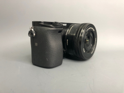 Sony A6000 kit E PZ 16-50mm OSS 690 кадров